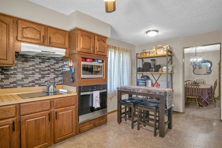 1602 38th Street, Kearney, Nebraska 68845, 4 Bedroom Bedrooms, 0 ,3 BathroomBathrooms,Residential,For Sale,38th Street,0,20261518