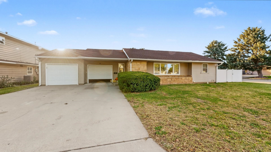1823 Cleveland Street, Lexington, Nebraska 68850, 3 Bedroom Bedrooms, 0 ,2 BathroomBathrooms,Residential,For Sale,Cleveland Street,0,20261517