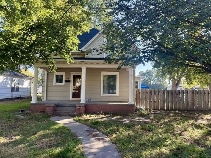 702 Arthur Street, Holdrege, Nebraska 68949, 5 Bedroom Bedrooms, 0 ,2 BathroomBathrooms,Residential,For Sale,Arthur Street,0,20261523