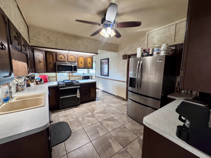 702 Arthur Street, Holdrege, Nebraska 68949, 5 Bedroom Bedrooms, 0 ,2 BathroomBathrooms,Residential,For Sale,Arthur Street,0,20261523