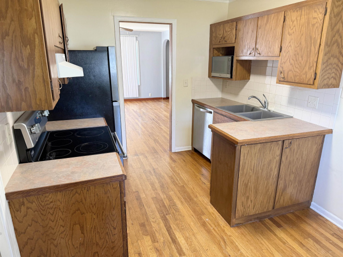 1811 9th Avenue, Kearney, Nebraska 68845, 3 Bedroom Bedrooms, 0 ,2 BathroomBathrooms,Residential,For Sale,9th Avenue,0,20261525