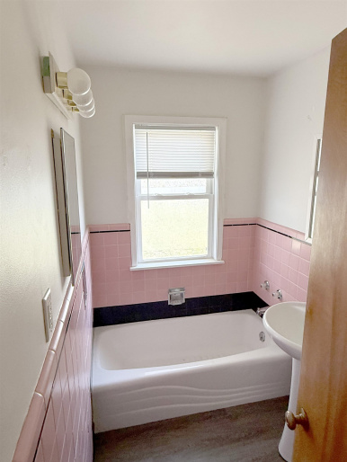 1811 9th Avenue, Kearney, Nebraska 68845, 3 Bedroom Bedrooms, 0 ,2 BathroomBathrooms,Residential,For Sale,9th Avenue,0,20261525