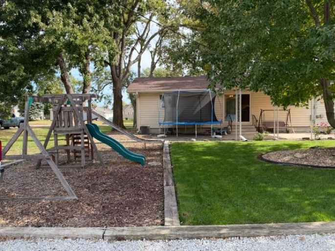 842 Denver Avenue, Hastings, Nebraska 68901, 2 Bedroom Bedrooms, 0 ,3 BathroomBathrooms,Residential,For Sale,Denver Avenue,0,20261531