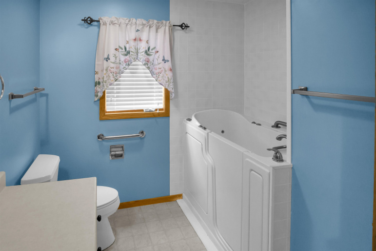 1508 42nd Street, Kearney, Nebraska 68847, 3 Bedroom Bedrooms, 0 ,3 BathroomBathrooms,Residential,For Sale,42nd Street,0,20261539