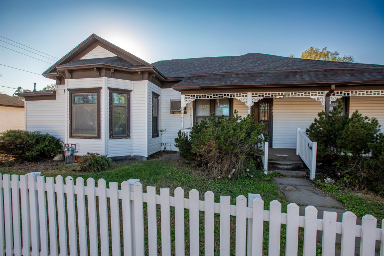 621 C Avenue, Cozad, Nebraska 69130, 3 Bedroom Bedrooms, 0 ,2 BathroomBathrooms,Residential,For Sale,C Avenue,0,20261533
