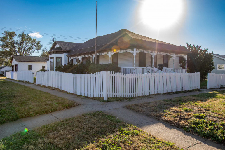 621 C Avenue, Cozad, Nebraska 69130, 3 Bedroom Bedrooms, 0 ,2 BathroomBathrooms,Residential,For Sale,C Avenue,0,20261533