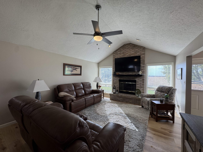 3607 7th St, Hastings, Nebraska 68901, 3 Bedroom Bedrooms, 0 ,2 BathroomBathrooms,Residential,For Sale,7th St,0,20261535