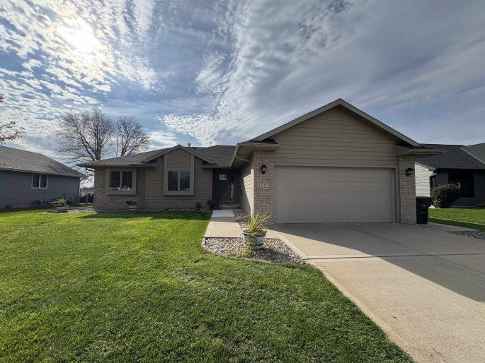 3607 7th St, Hastings, Nebraska 68901, 3 Bedroom Bedrooms, 0 ,2 BathroomBathrooms,Residential,For Sale,7th St,0,20261535