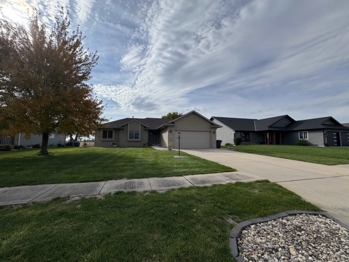 3607 7th St, Hastings, Nebraska 68901, 3 Bedroom Bedrooms, 0 ,2 BathroomBathrooms,Residential,For Sale,7th St,0,20261535