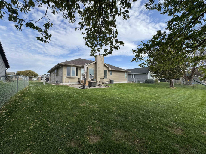 3607 7th St, Hastings, Nebraska 68901, 3 Bedroom Bedrooms, 0 ,2 BathroomBathrooms,Residential,For Sale,7th St,0,20261535