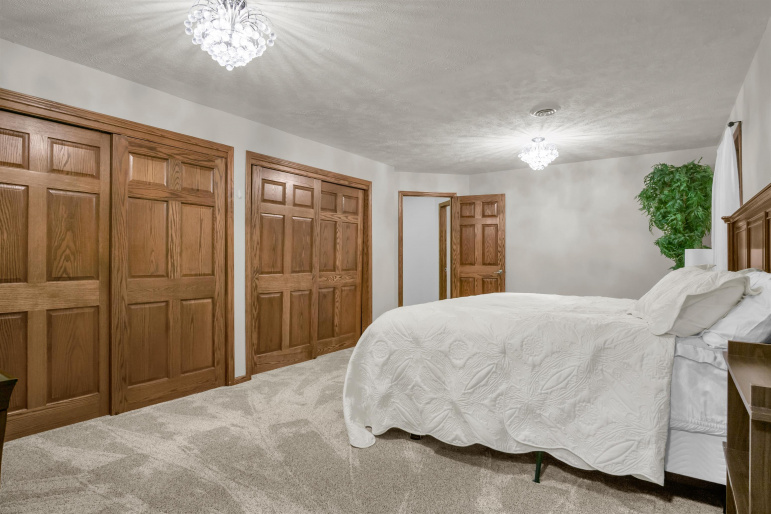 10 Red Fox Lane, Kearney, Nebraska 68845, 4 Bedroom Bedrooms, 0 ,3 BathroomBathrooms,Residential,For Sale,Red Fox Lane,0,20261532