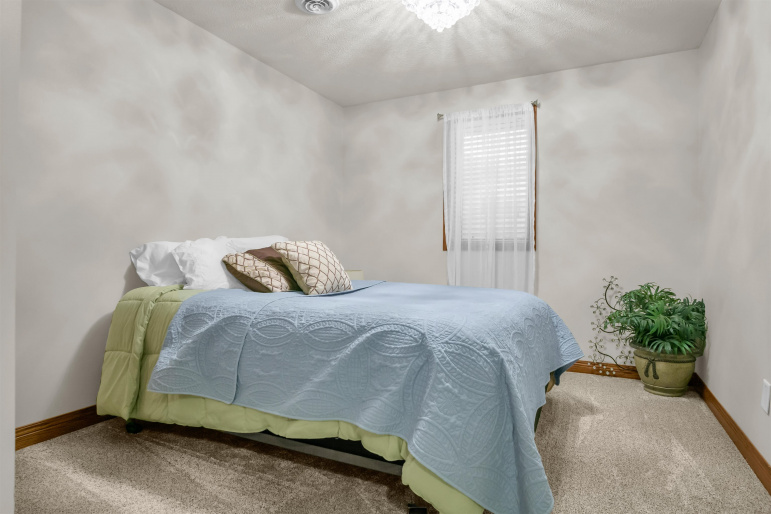 10 Red Fox Lane, Kearney, Nebraska 68845, 4 Bedroom Bedrooms, 0 ,3 BathroomBathrooms,Residential,For Sale,Red Fox Lane,0,20261532