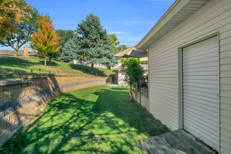 10 Red Fox Lane, Kearney, Nebraska 68845, 4 Bedroom Bedrooms, 0 ,3 BathroomBathrooms,Residential,For Sale,Red Fox Lane,0,20261532